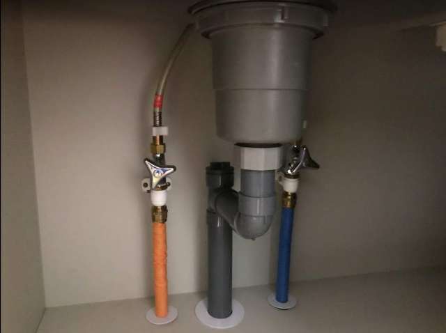 シングルレバー混合水栓の交換方法