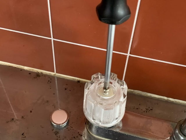 水栓のハンドル交換